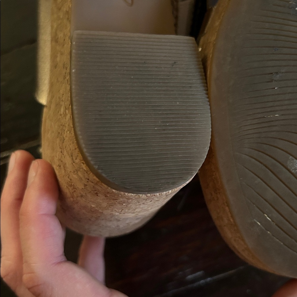 Clarks Metallic Rose Gold Wedge Sandals - Picture 6 of 9